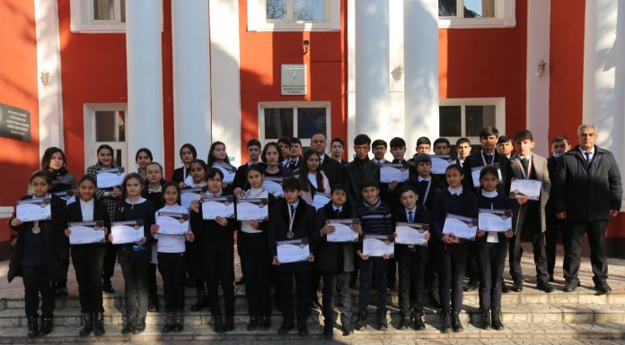 ТОРЖЕСТВЕННОЕ ВРУЧЕНИЕ ДИПЛОМОВ ГОРОДСКОЙ ОЛИМПИАДЫ ШКОЛЬНИКОВ