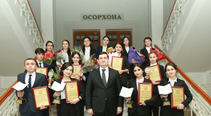 ФУРӮҒИ ОДАМИЯТ АЗ КИТОБ АСТ…