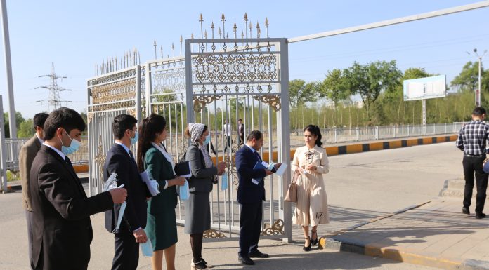 В ТНУ провели акцию по раздаче медицинских масок