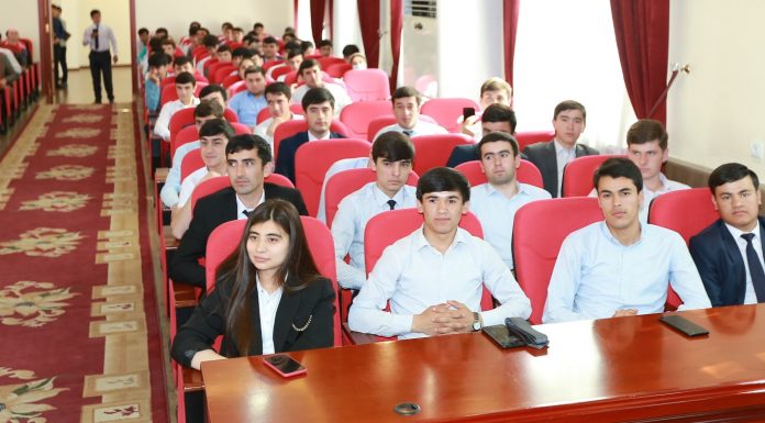 ҒИЗОИ МАЪНАВӢ АЗ НАМОИШНОМАИ ТЕАТРӢ