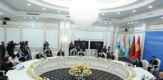 БУНЁДГУЗОР ВА РАҲНАМОИ СИЁСАТИ МУВАФФАҚИ ХОРИҶИИ ТОҶИКИСТОН
