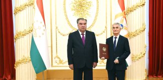 Awarding the state honour and rewards of the staff and teachers of the TNU