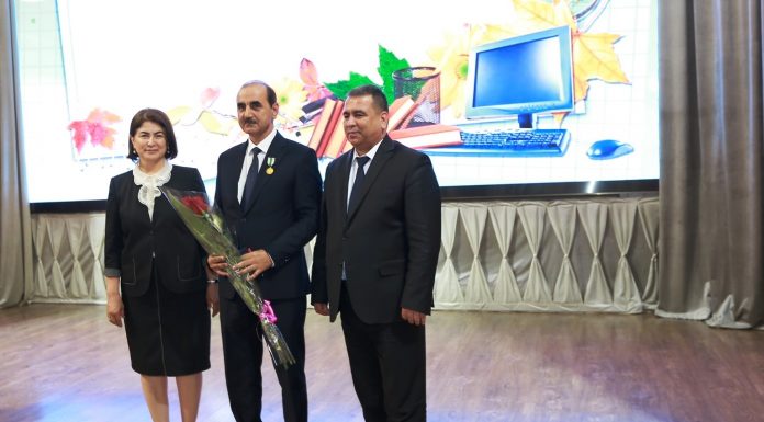 Торжественная церемония вручения государственных наград в День знаний