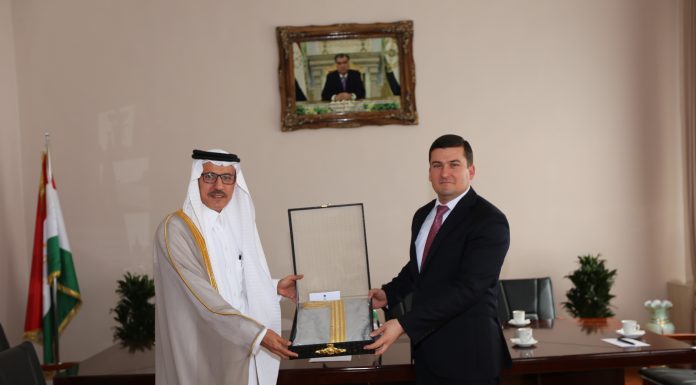 РУШДИ ҲАМКОРИҲО