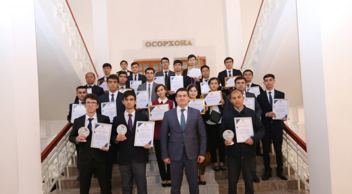 Победители городского конкурса «Илм-фурӯғи маърифат»
