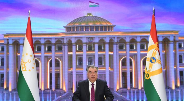 Поздравительное послание по случаю Нового 2022 года