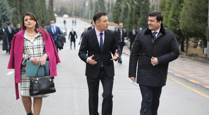 Сотрудники Национального банка Таджикистана посетили Музей Лидера нации