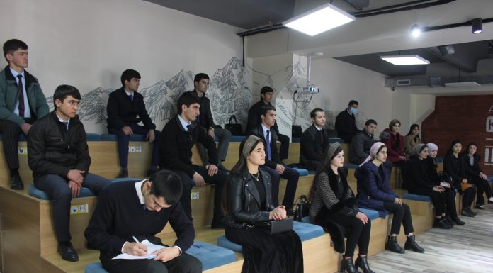Студенты ТНУ посетили ГУ “Бизнес-инкубатор Таджикистана”