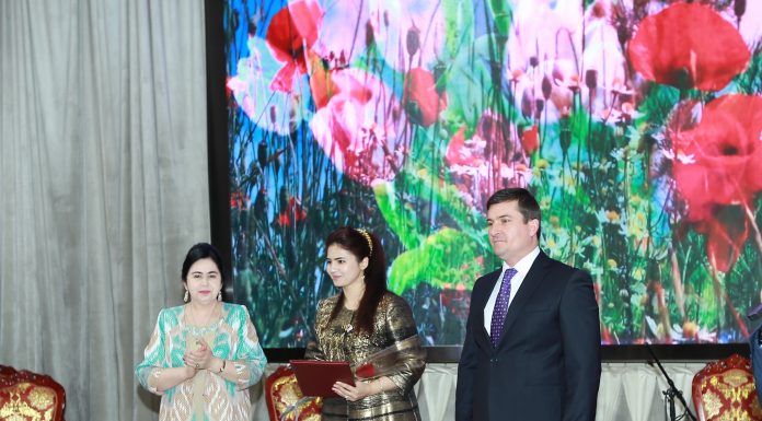 ТАҶЛИЛИ РӮЗИ МОДАР: ҚАДРДОНИИ БОНУВОН ВА ҶАМЪБАСТИ ЧОРАБИНИҲОИ ВАРЗИШӢ