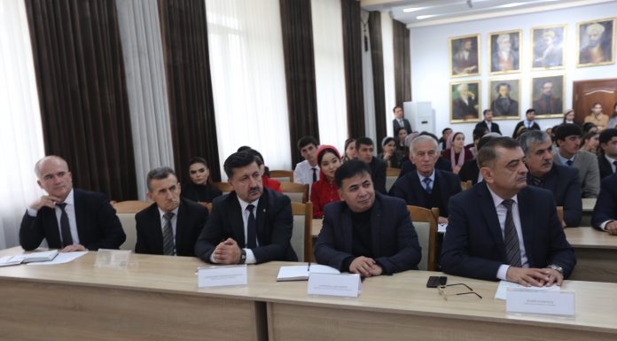 ВОХӮРӢ БО РАИСИ КУМИТАИ ТЕЛЕВИЗИОН ВА РАДИО