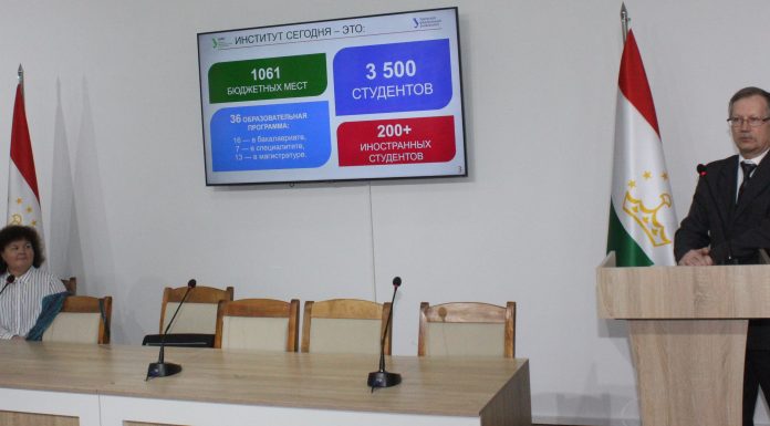 Встреча студентов с директором Института естественных наук и математики УрФУ Сергеем Рогожиным состоялась в ТНУ