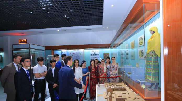 БОЗДИД АЗ ОИНАИ ПУРҶИЛЛОИ ТАЪРИХ