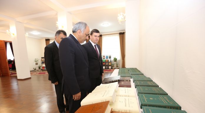 БУЗУРГДОШТИ САЪДИИ ШЕРОЗӢ