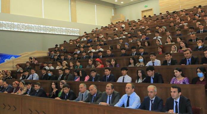 ВОХӮРӢ: ҶАВОНОН БОЯД ҲУШЁРУ ЭҶОДКОР БОШАНД