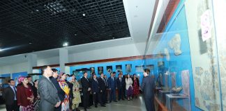 БОЗДИДИ РАЁСАТИ ДОНИШГОҲ АЗ ОСОРХОНАҲО