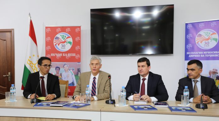 ДАР СУҲБАТИ САФИРИ ИМА