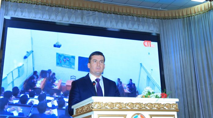 МАРОСИМИ СУПОРИДАНИ ДИПЛОМҲОИ АЪЛО