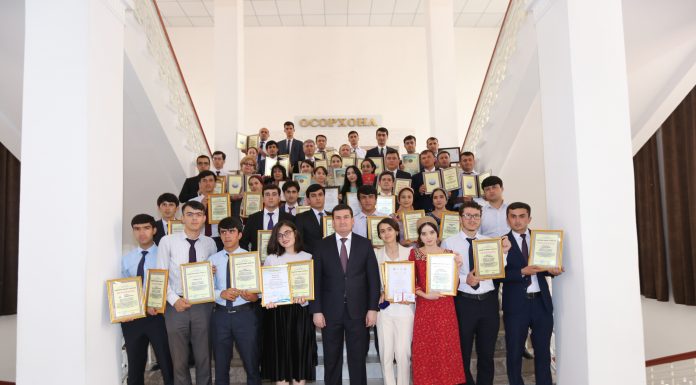 ИҚДОМИ НАВБАТИИ РЕКТОРИ ДОНИШГОҲ БА ҒОЛИБОНИ ОЛИМПИАДАВУ ОЗМУНҲО (Аз муаррифии дастовардҳо то супоридани мукофотпулӣ дар Шуро)