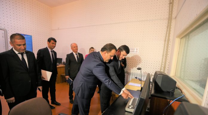 90,5 FM – САДОИ ДОНИШГОҲИ МИЛЛИИ ТОҶИКИСТОН!