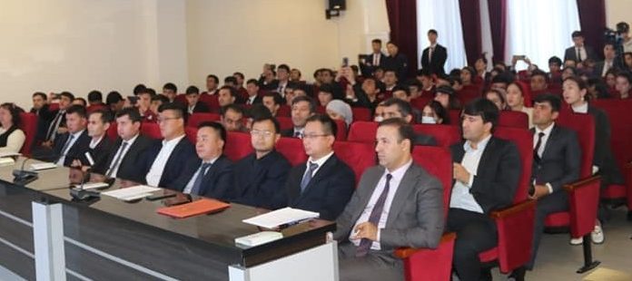 БА КОР ҶАЛБ НАМУДАНИ ХАТМКУНАНДАКОНИ ДОНИШКАДАИ КОНФУТСИЙ