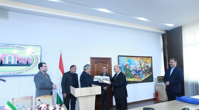 Встреча с писателями и литературоведами из Ирана