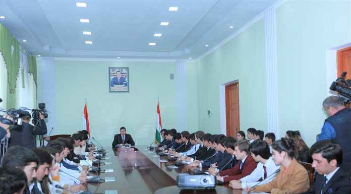 ТАЙЁРИИ ҶАВОНОН БА САТҲИ РОҲБАРӢ