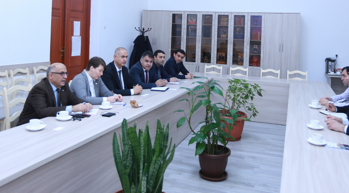 НАМОЯНДАГОНИ ДОНИШГОҲИ ОСИЁИ МАРКАЗӢ ДАР ДОНИШКАДА