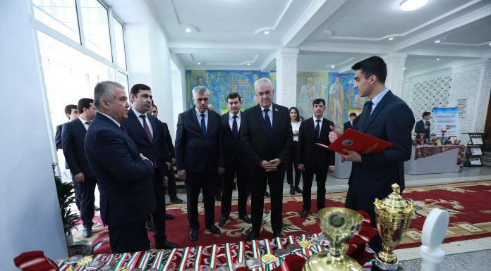 Торжественная церемония награждения победителей республиканских и международных олимпиад 2022 года