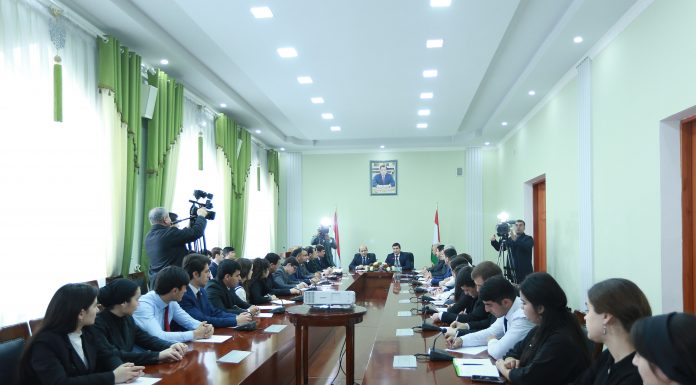 ҶАВОНОН БО ФАРҲАНГИ БАЛАНДИ СИЁСӢ БОЯД МАНФИАТҲОИ МИЛЛИРО ПУШТИБОНӢ НАМОЯНД