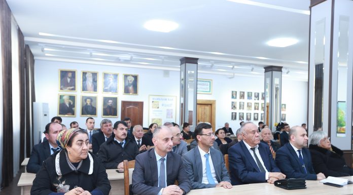 ТАЪСИСИ ГУРӮҲИ АКАДЕМӢ БО ЗАБОНИ АНГЛИСӢ ДАР ФАКУЛТЕТИ ФИЗИКА