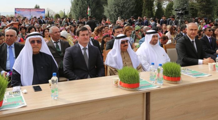 ТАҶЛИЛИ НАВРӮЗИ БАЙНАЛМИЛАЛӢ БО ИШТИРОКИ МЕҲМОНОНИ ХОРИҶӢ ДАР ДОНИШГОҲИ МИЛЛӢ