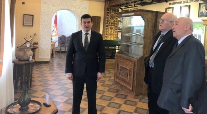 ҲАМКОРӢ БО МУҲАҚҚИҚИ ВАРЗИДАИ ХОРИҶӢ