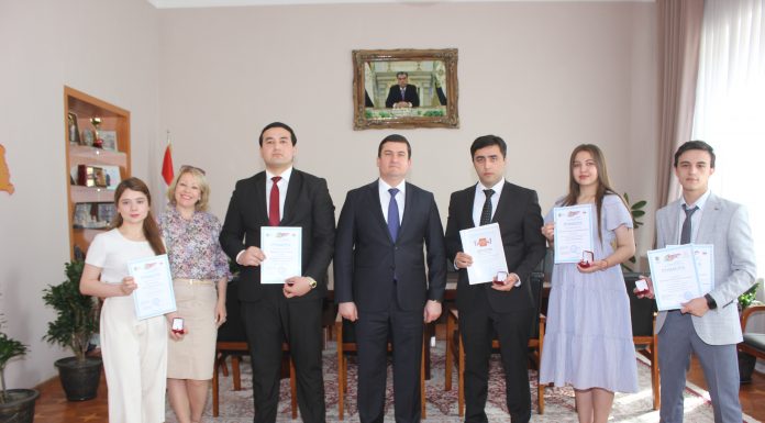 ВСТРЕЧА РЕКТОРА С УЧАСТНИКАМИ XIII ЕВРАЗИЙСКОГО МОЛОДЕЖНОГО ЭКОНОМИЧЕСКОГО ФОРУМА