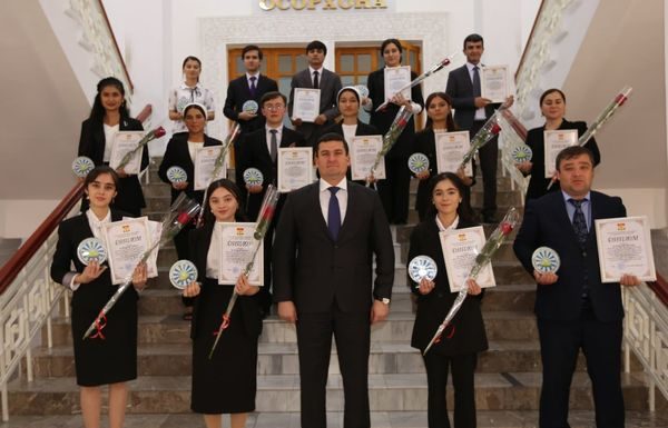 15 ҶОЙИ ИФТИХОРӢ ДАР ДАВРИ ШАҲРИИ ОЗМУНИ ҶУМҲУРИЯВИИ “ФУРӮҒИ СУБҲИ ДОНОӢ КИТОБ АСТ”