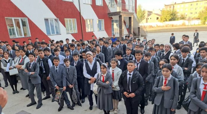 НАЗОРАТИ КОРҲОИ ТАРБИЯВӢ ВА ДАЪВАТ БО ВОЛИДАЙНИ ХОНАНДАГОНИ ЛИТСЕЙ