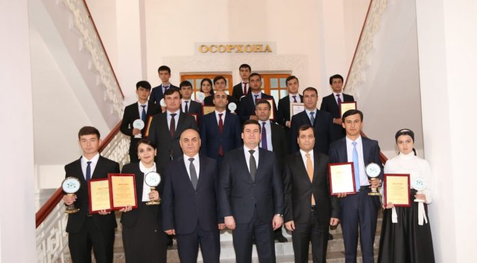 ҶОЙИ ИФТИХОРӢ ДАР ОЗМУНИ «ИЛМ – ФУРӮҒИ МАЪРИФАТ»