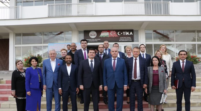 ХАЛҚҲОРО ДӮСТӢ АРВАНД КУНАД