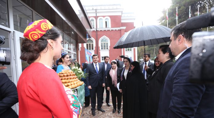 ПАЖӮҲИШГАРИ НОМОВАРИ ЭРОН ДАР ДОНИШГОҲИ МИЛЛӢ