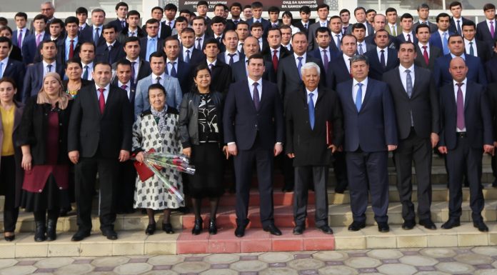 ТАҶЛИЛИ РӮЗИ ПАРЧАМИ ДАВЛАТӢ