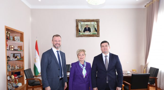 ҲАМКОРӢ ДАР САМТИ ИЛМҲОИ ТИББӢ, ФАРМАТСЕВТӢ