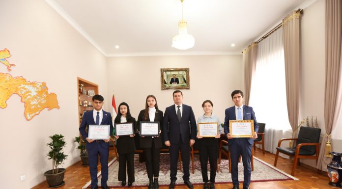 СТУДЕНТЫ ТАДЖИКСКОГО НАЦИОНАЛЬНОГО УНИВЕРСИТЕТА СТАЛИ ПОБЕДИТЕЛЯМИ ПРЕСТИЖНОЙ МЕЖДУНАРОДНОЙ ИНТЕРНЕТ-ОЛИМПИДЫ