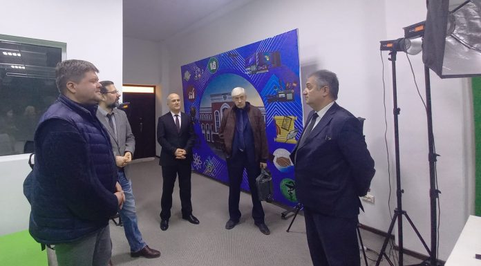 ДЕЛЕГАЦИЯ ИЗ КФУ ПОСЕТИЛА ФАКУЛЬТЕТ ЖУРНАЛИСТИКИ И ТЕЛЕСТУДИЮ