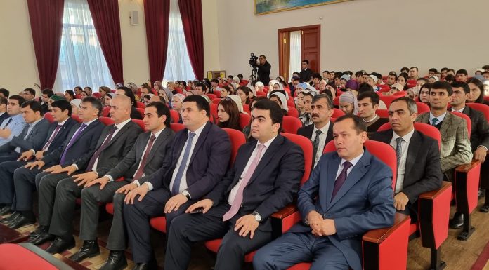 ПРОСМОТР ПРЯМОЙ ТРАНСЛЯЦИИ ПОСЛАНИЯ ПРЕЗИДЕНТА РЕСПУБЛИКИ ТАДЖИКИСТАН В ТНУ