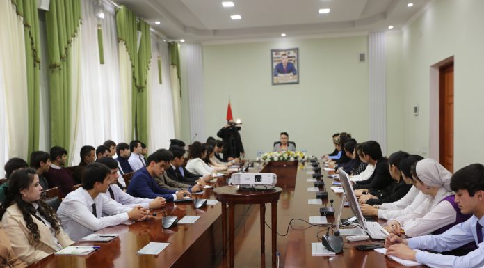 ХИДИРЗОДА МАХФИРАТ: ВАТАНДӮСТӢ ДАР ХИДМАТ КАРДАН БА ВАТАН ИФОДА МЕЁБАД