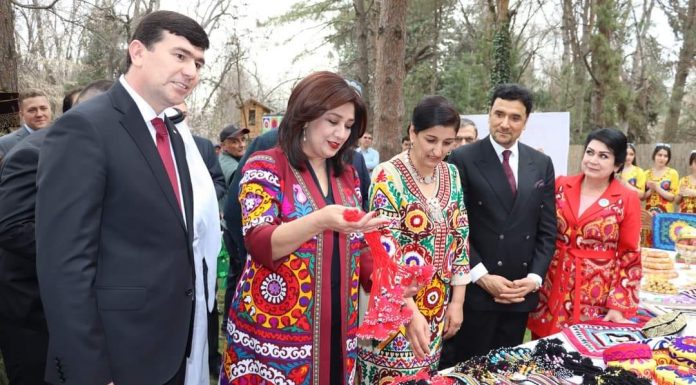 ИШТИРОКИ ДОНИШГОҲ ДАР ФЕСТИВАЛИ “НАВРӮЗ – МЕРОСИ ФАРҲАНГИЮ ҶАҲОНГАРДӢ”