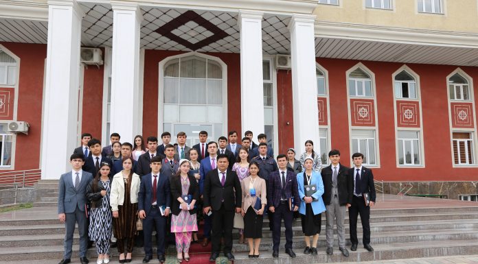 ҶАВОНОНРО ДОНИШҲОИ ЗАМОНАВӢ МЕБОЯД