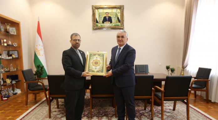 РУШДИ ҲАМКОРИҲОИ ДУ КИШВАРИ ҲАМЗАБОНУ ҲАМФАРҲАНГ