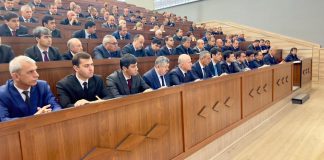  ВОХӮРИИ РЕКТОР БО СОХТОРҲОИ ГУНОГУНИ ДОНИШГОҲ