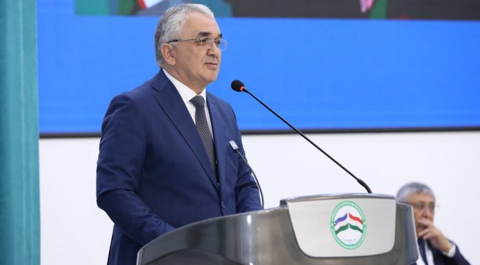 РЕКТОР ТНУ НАСРИДДИНЗОДА ЭМОМАЛИ ПРИНЯЛ УЧАСТИЕ ВО II ТАДЖИСКО-УЗБЕКСКОМ ОБРАЗОВАТЕЛЬНОМ ФОРУМЕ