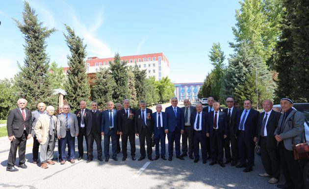 ДАНЬ УВАЖЕНИЯ ВЕТЕРАНАМ